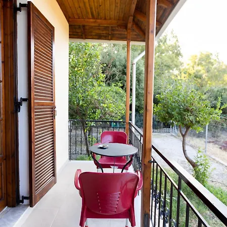 Calm House In Village, Lefkada * Sívros